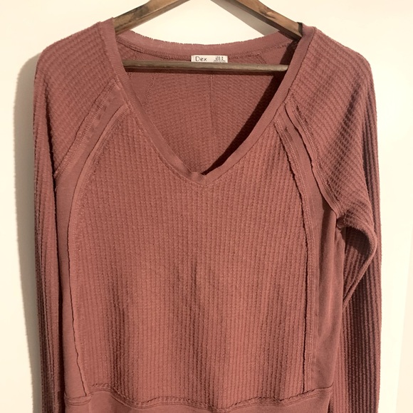 Nearly new Dex v-neck long sleeve waffle shirt - Picture 1 of 5